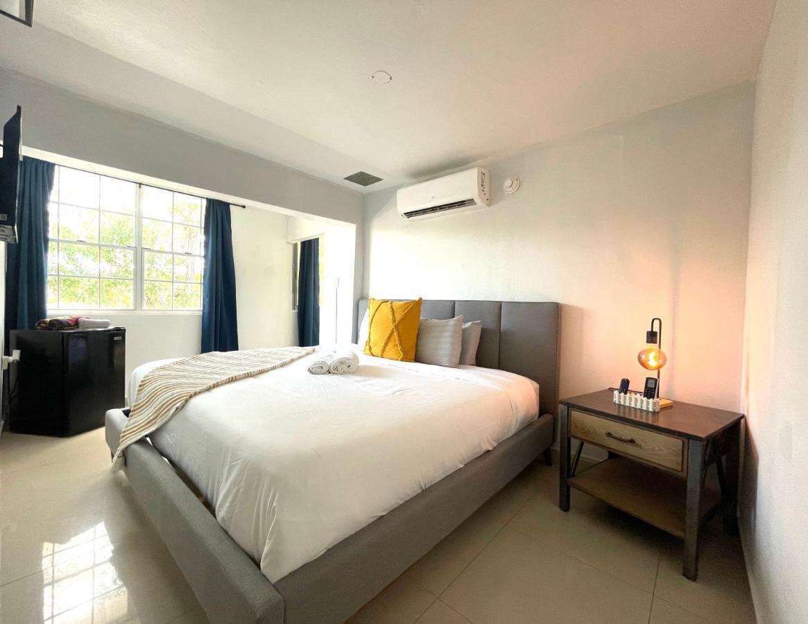 The Pelican Poshtel San Juan Exterior photo