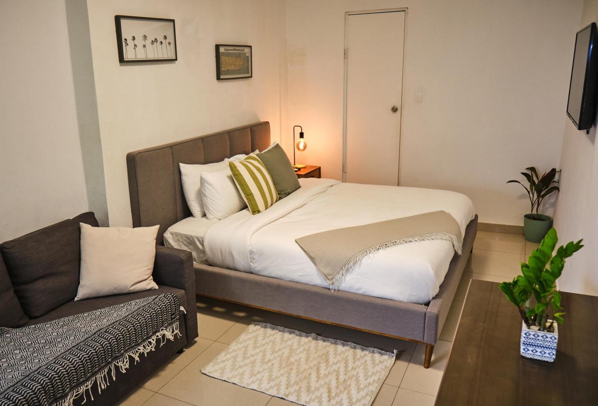 The Pelican Poshtel San Juan Exterior photo