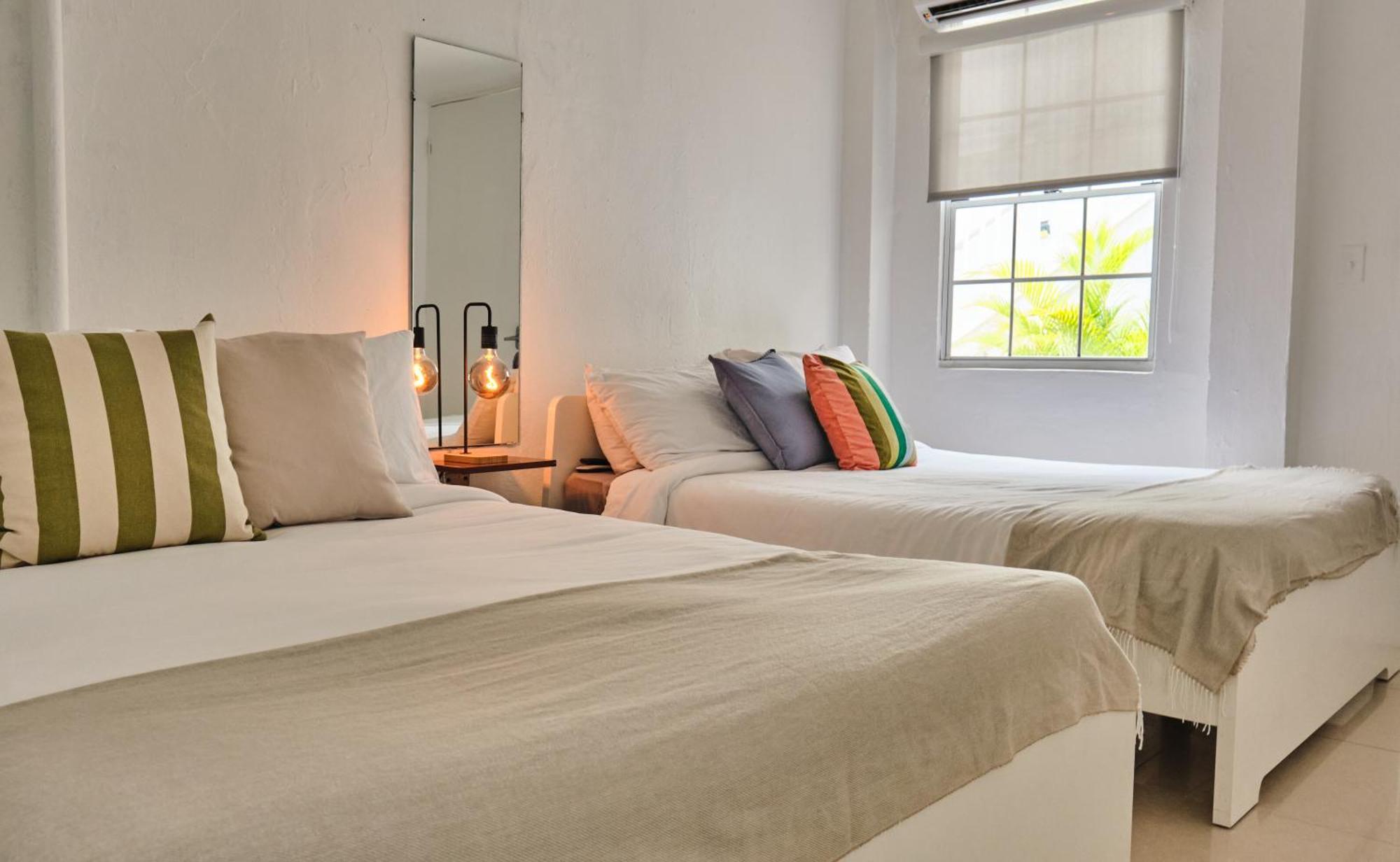 The Pelican Poshtel San Juan Exterior photo