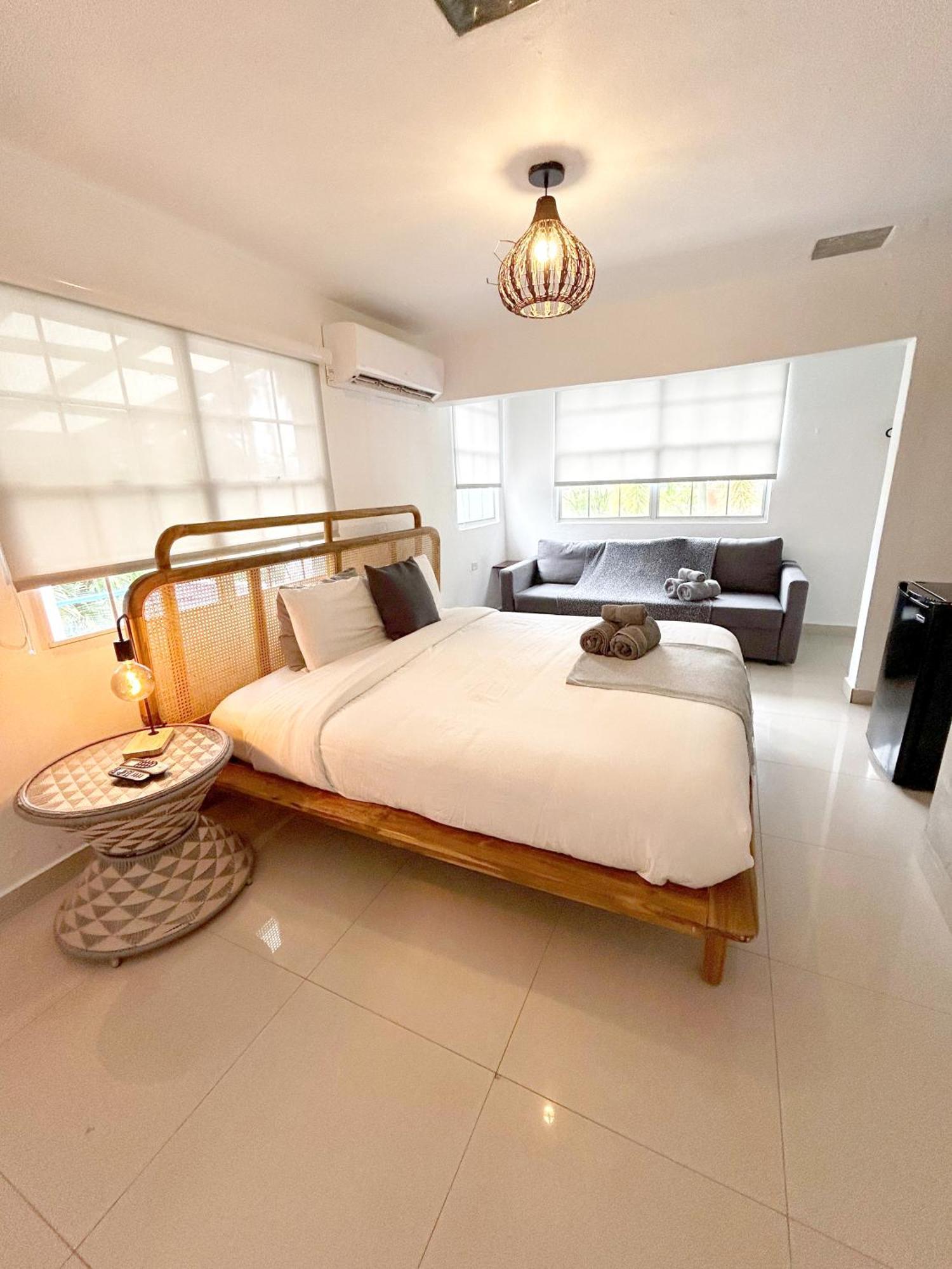 The Pelican Poshtel San Juan Exterior photo